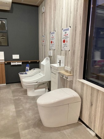 トイレも実際に見比べることができます。