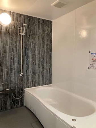 お風呂も実際に見て触れられますよ♪