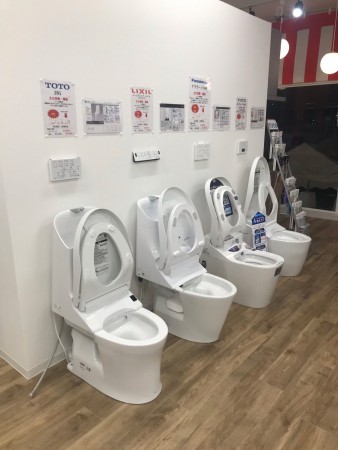 トイレも実際に見比べることができます。