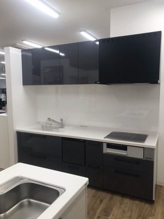 キッチンも実際に見て触れられますよ♪