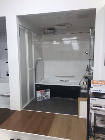 お風呂の展示もしています。