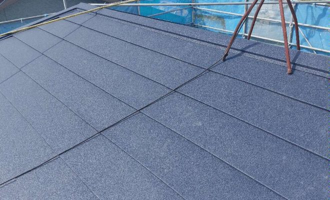 京都市　カバー工法の屋根工事始まりました🏘️✨