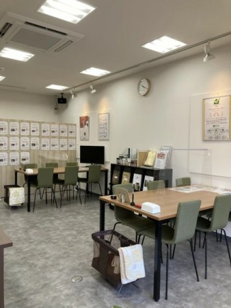 ゆったりとした商談スペースです。