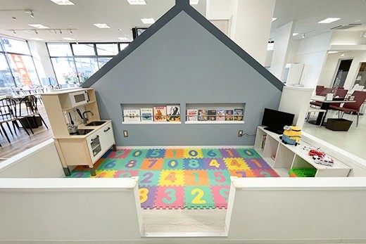 キッズスペース完備！お子様連れでも安心です♪